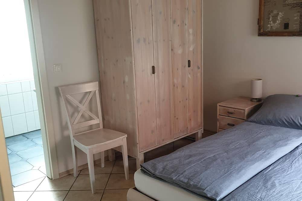 Holiday home \"Unterm Apfelbaum\" / boat tour / bike tours, everything is possible / 140 € per night in Ragow, Lübbenau