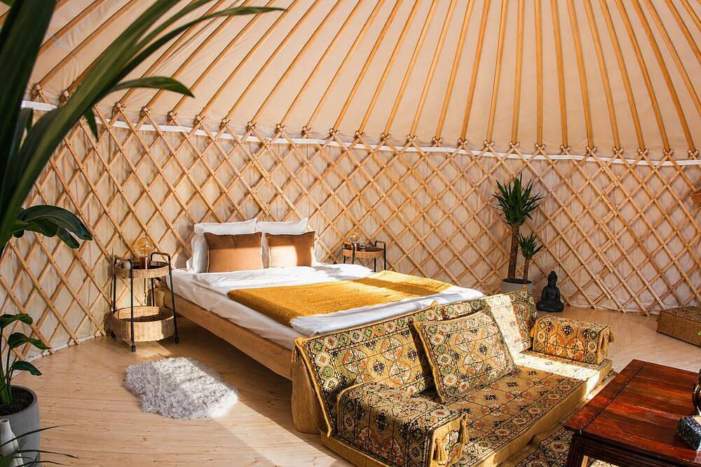 Woodmood Jurte mit Wellness in Leuk, Walliser Alpen