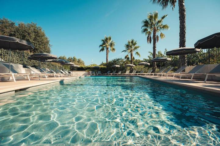 Hôtel pour 2 personnes, avec piscine ainsi que jardin et vue
