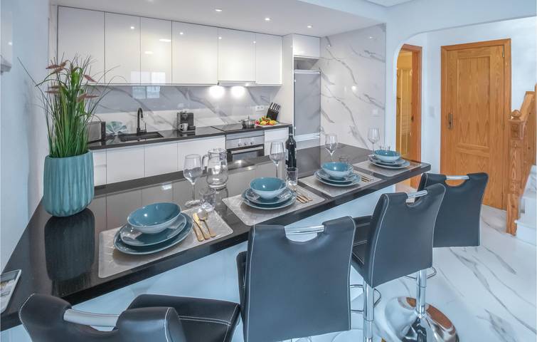 Location de vacances pour 8 personnes, avec Terrasse et Piscine dans Costa Orihuela - 4