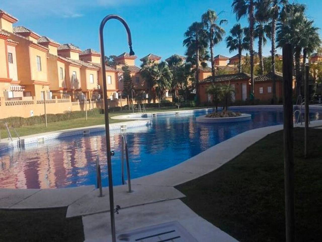 Apartamento entero, Apartamento en Lepe con piscina y jardín in Lepe, Costa de la Luz