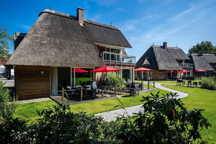 Ferienwohnung für 4 Personen, mit Balkon/Terrasse und Terrasse sowie Garten und Sauna in Ammerland - 3