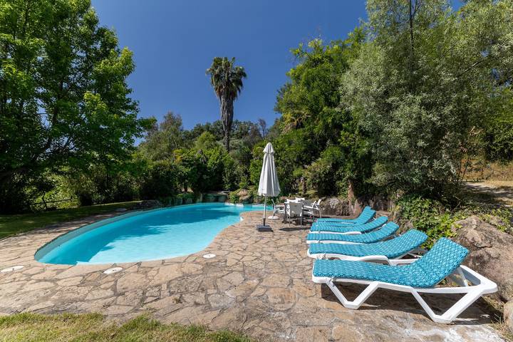 Casa de vacaciones para 10 personas, con Jardín en Candeleda
