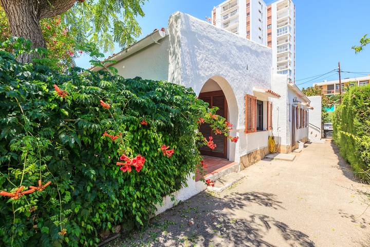 Casa de vacaciones para 7 personas, con terraza y jardín - 1