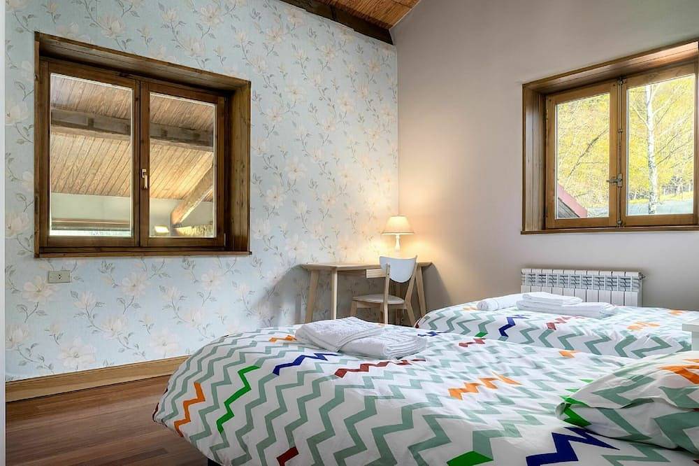 Preciosa casa de vacaciones privada con Wifi, Tv, patio, vista panorámica y aparcamiento in Elorrio, Vizcaya