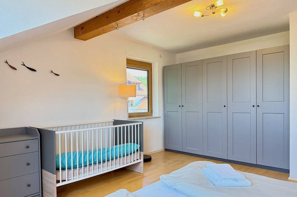 Ganze Wohnung, Ferienwohnung Wohlfühloase - gemütliche Familienunterkunft in ruhiger Lage in Achberg, Region Bodensee-Oberschwaben