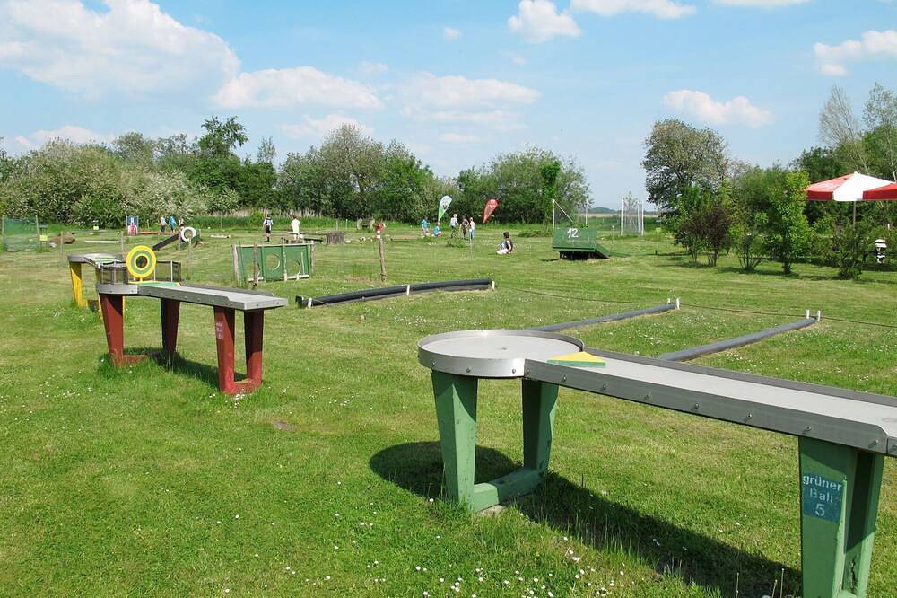 Ganze Wohnung, Herrliche Wohnung für 6 Leute mit  W-Lan, Tv, Innenhof, Haustiere erlaubt und Parkplatz in Oberndorf-Oste, Landkreis Cuxhaven
