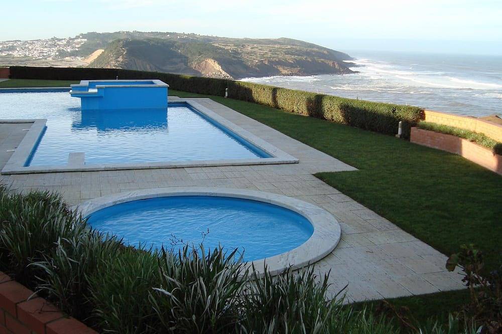 Ganze Wohnung, Apartment mit Meerblick und Pool in São Martinho do Porto in São Martinho do Porto, Leiria District