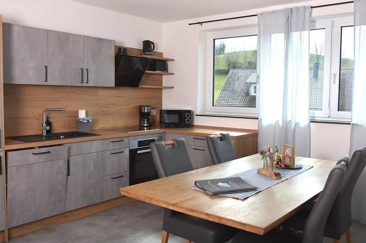 Ferienhaus für 4 Personen, mit Garten und Pool