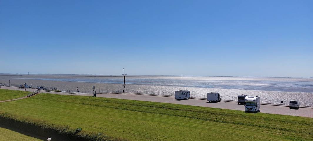 Ferienwohnung für 4 Personen, mit Balkon und Ausblick in Wilhelmshaven - 2