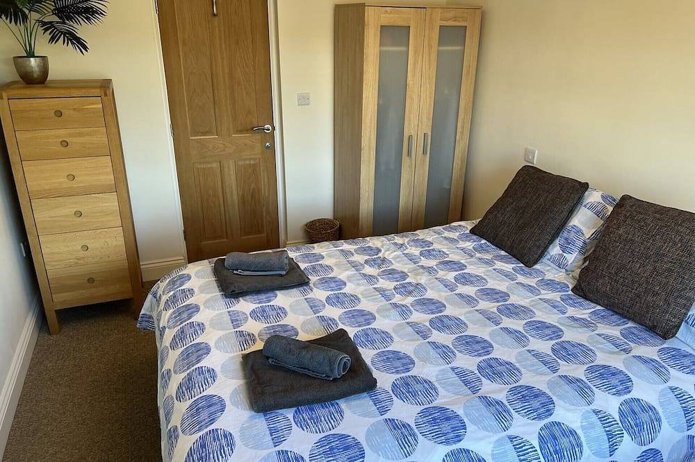 Beautiful 3 Bedroom Cottage, Close To Waterfront  In Charming Coastal Village in Instow, Devon