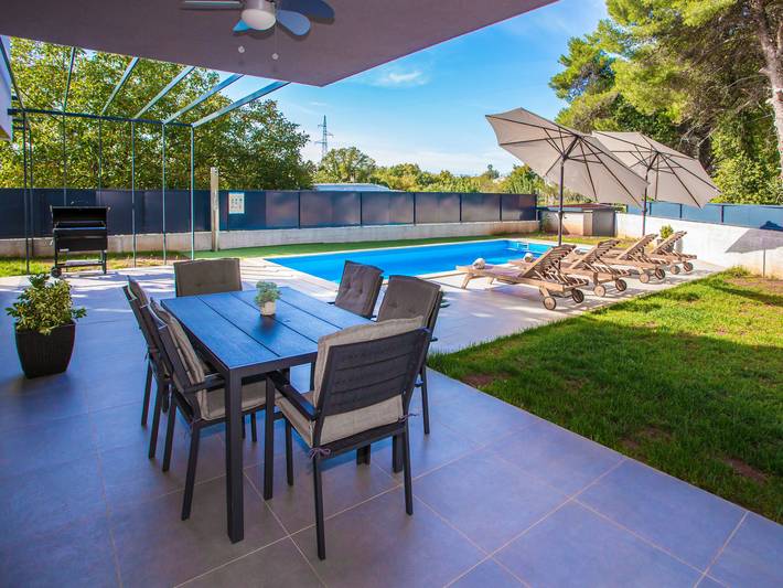 Appartement Rustique avec Terrasse et Vue sur la Campagne in Tar (Croatia), Tar-Vabriga