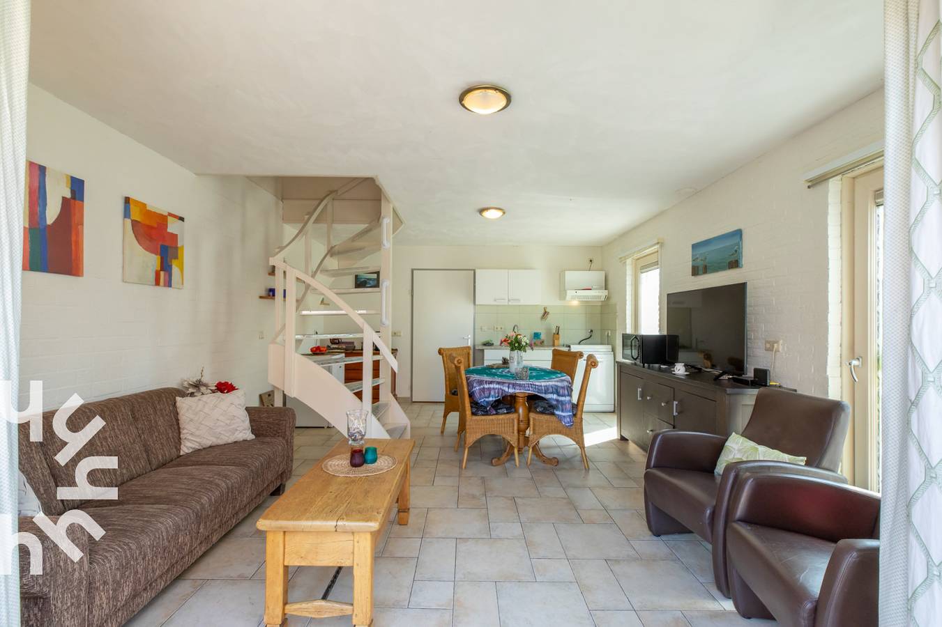 Cosy 4-person holiday home with private terrace in Biggekerke, Zeeland in Biggekerke, Walcheren