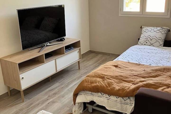 Superb air-conditioned villa with pool near Avignon in Tavel, Nimes und Umgebung
