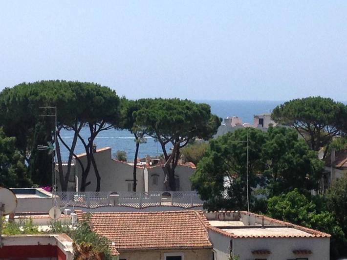Appartamento per 6 persone, con Balcone e Terrazza nonché Giardino a Santa Marinella