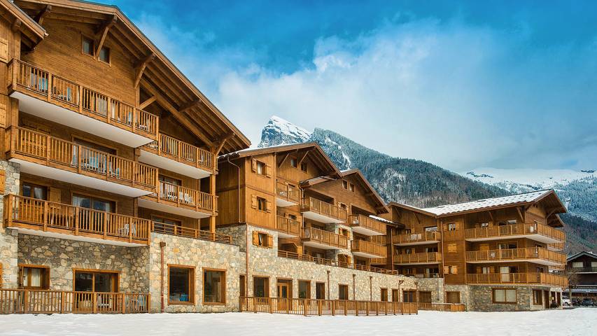 Chalet pour 8 personnes, avec balcon et sauna à Samoëns