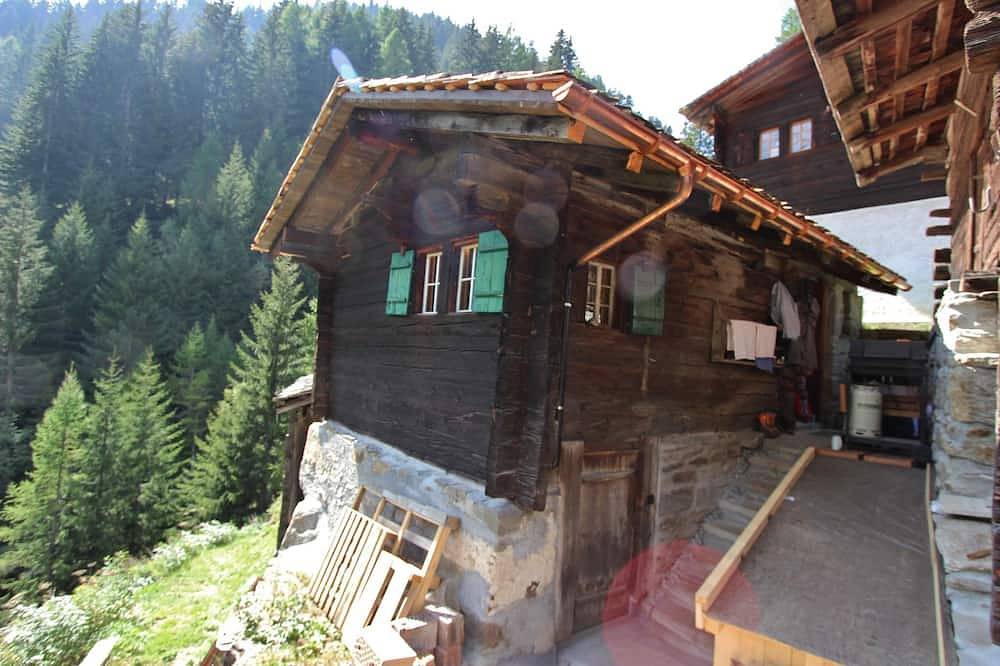 Chalet im Binntal nahe Edelsteinmine in Grengiols, Östlich Raron