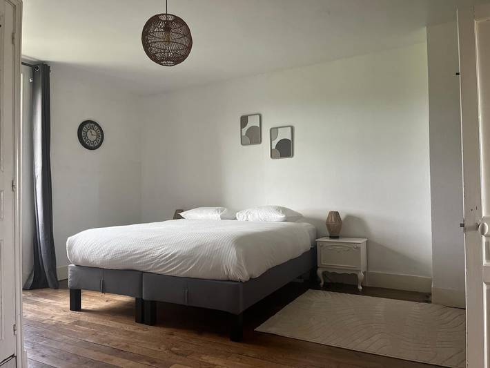 Chambre avec petit déjeuner pour 4 personnes, avec terrasse et piscine, adapté aux familles à Tournus - 4