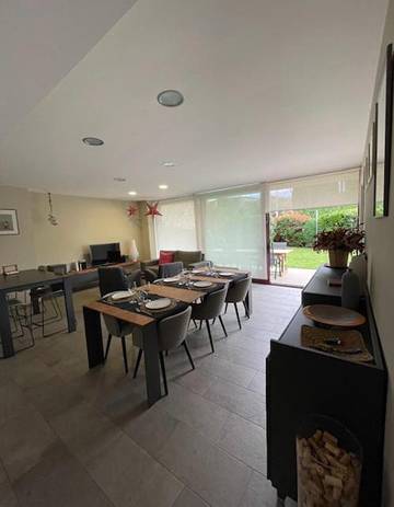 Maison de campagne pour 8 personnes, avec jardin et vue à Navata