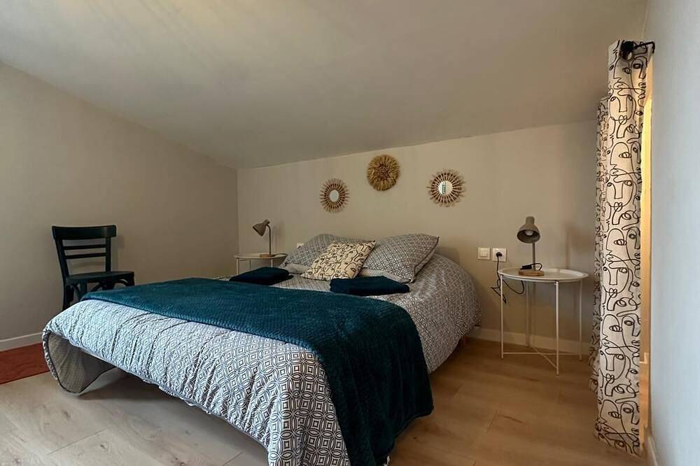 Charming renovated house located in a peaceful hamlet, ideal for 4 people. in Saint-Marcel-d'Ardèche, Gorges de l’Ardèche