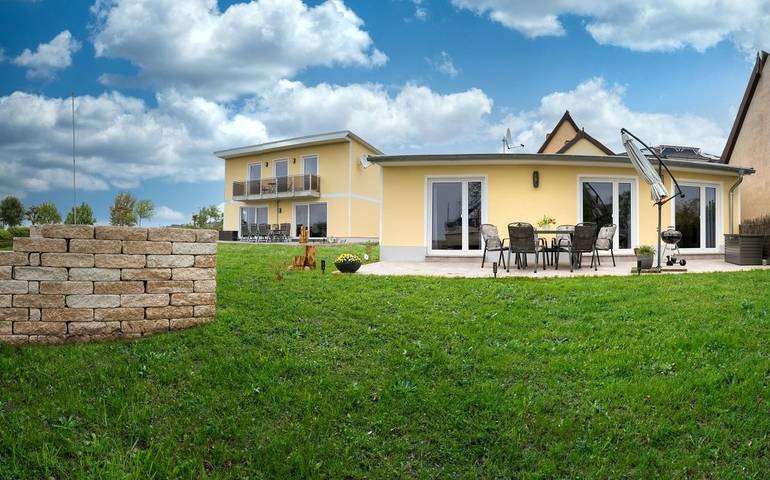 Ferienhaus für 6 Personen, mit Ausblick und Garten sowie Terrasse in Loddin