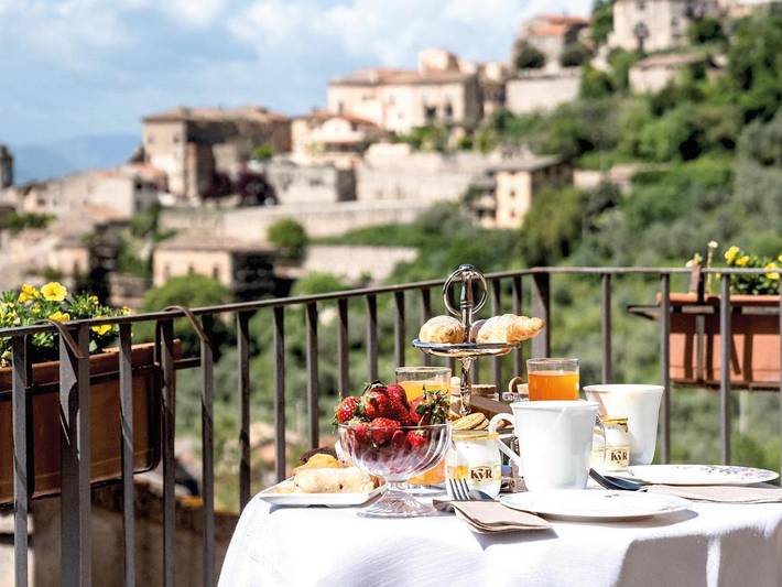 Hôtel pour 2 personnes, avec Terrasse et Jardin ainsi que Piscine et Vue à Castrocielo