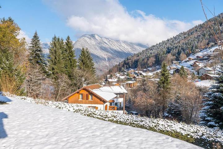 Gîte pour 6 personnes, avec jardin à Les Clefs - 4