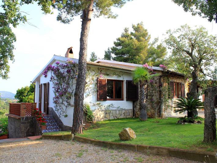 Ferienhaus für 9 Personen, mit Terrasse und Garten sowie Pool auf Elba - 4