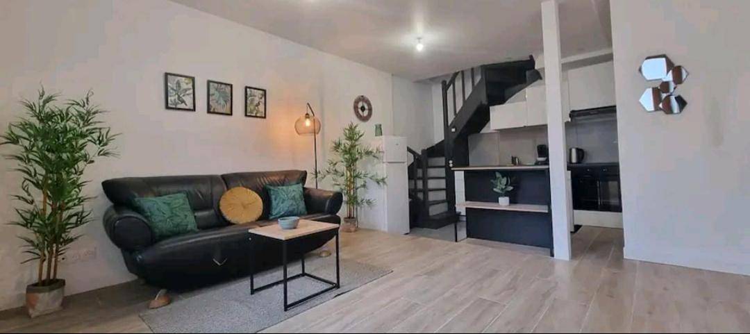 Appartement entier, One-Bedroom Apartment in Mantes-la-Jolie, Yvelines