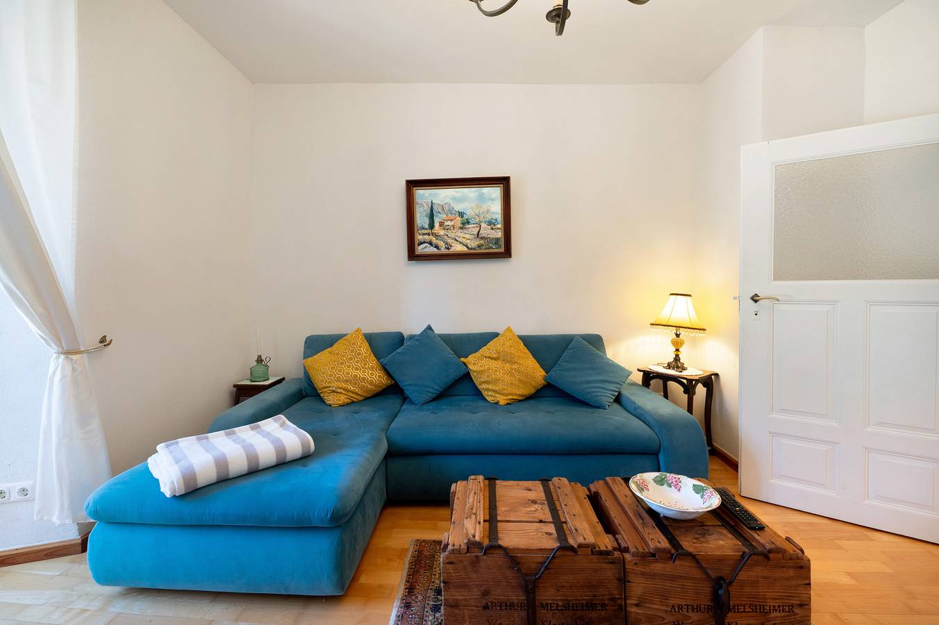 Entire apartment, Apartment 'Schatztruhe - Ferienwohnung' with Mountain View, Shared Terrace and Wi-Fi in Maring-Noviand, Bernkastel-Kues region