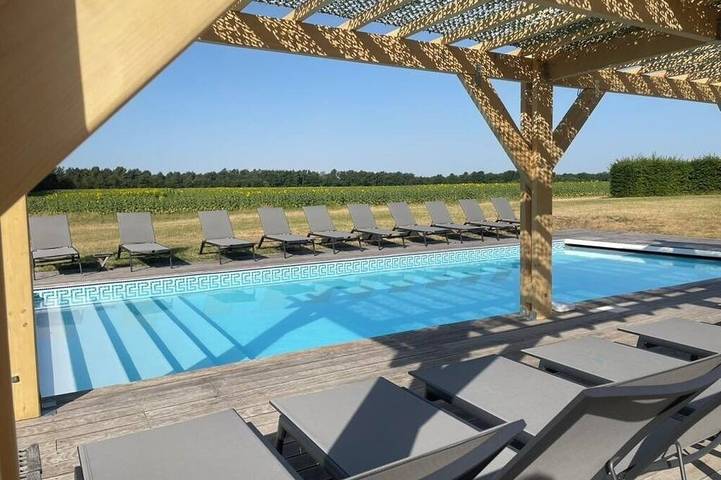 Location de vacances pour 19 personnes, avec jardin dans Sologne