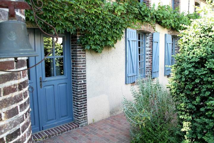 Location de vacances pour 8 personnes, avec vue et jardin à Turny - 4