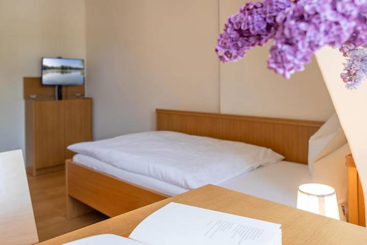 Hotel für 2 Personen, mit Garten in Kloster Lehnin - 3