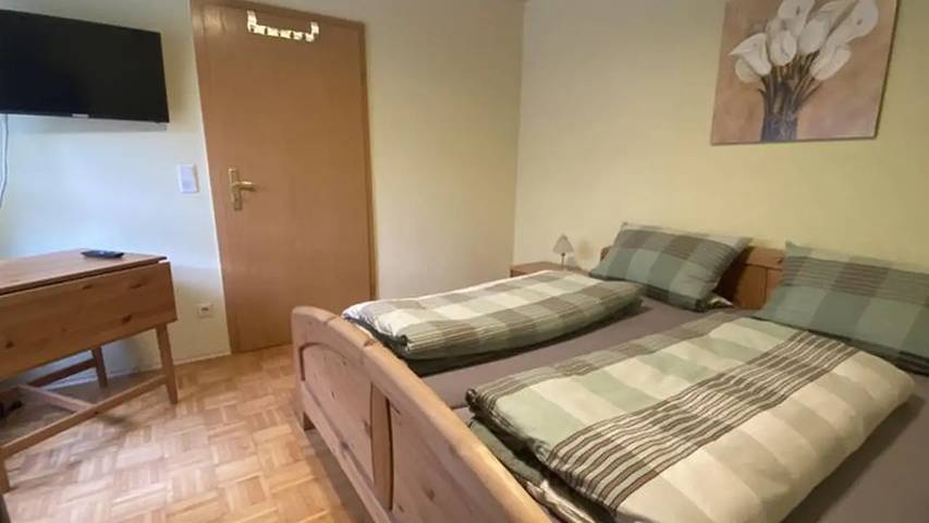 Gîte pour 4 personnes, avec terrasse et jardin à Dahn - 2