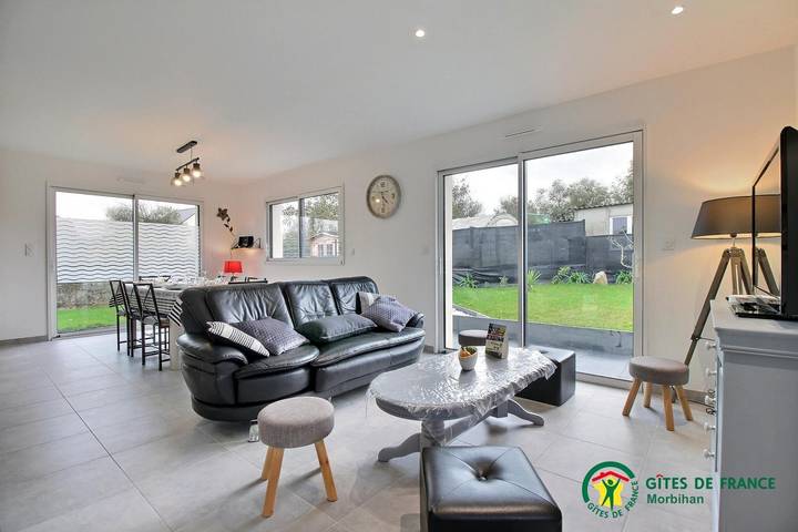 Gîte pour 8 personnes, avec terrasse et jardin à Belz - 4