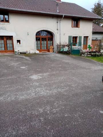 Cottage pour 3 personnes, avec vue dans Saffloz