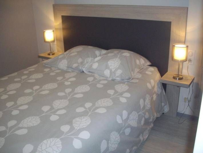 Hôtel pour 2 personnes, avec Terrasse ainsi que Jardin et Vue à Le Nayrac - 4
