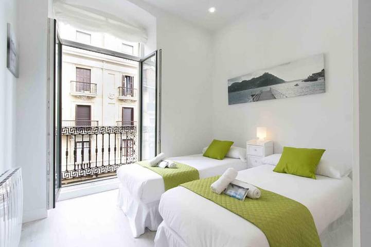 Entire apartment, Okendo I | The Rentals Collection in Playa de la Concha, San Sebastian