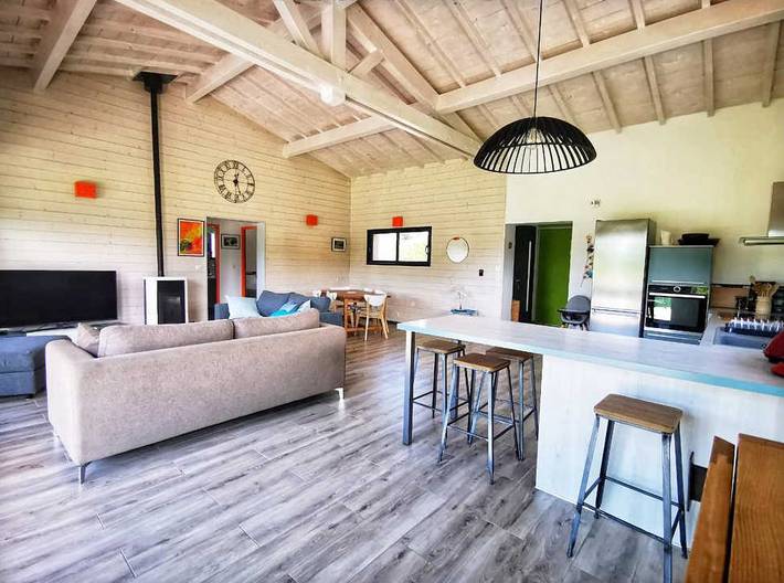 Gîte pour 4 personnes, avec jardin, animaux acceptés à Doucier - 3