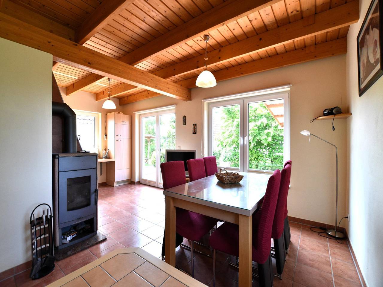 Gemütliches Ferienhaus mit Terrasse und Kamin in Mechelsdorf, Bastorf