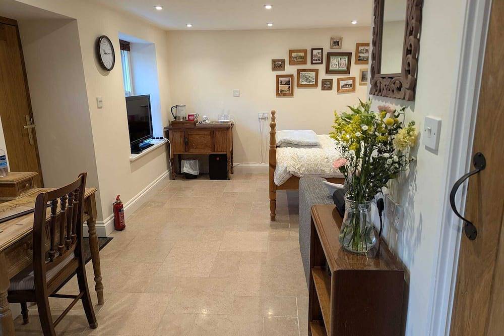 Apartamento entero, Private Suite near Bradford on Avon town center in Bradford on Avon, Wiltshire