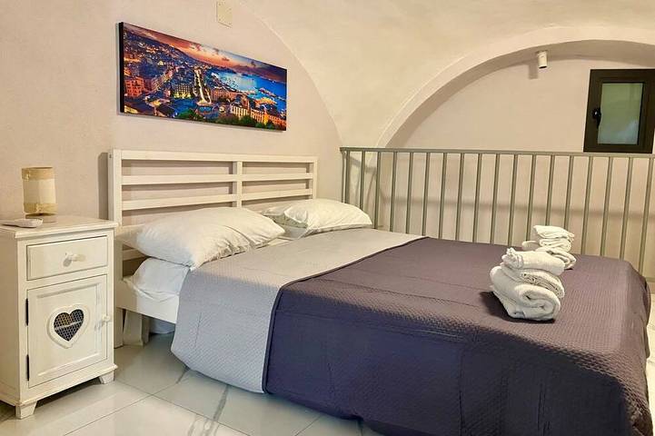 Apartamento entero, House Of Fabio | A traditional townhouse in the historic center, surrounded by art and history in Nápoles, Provincia de Nápoles