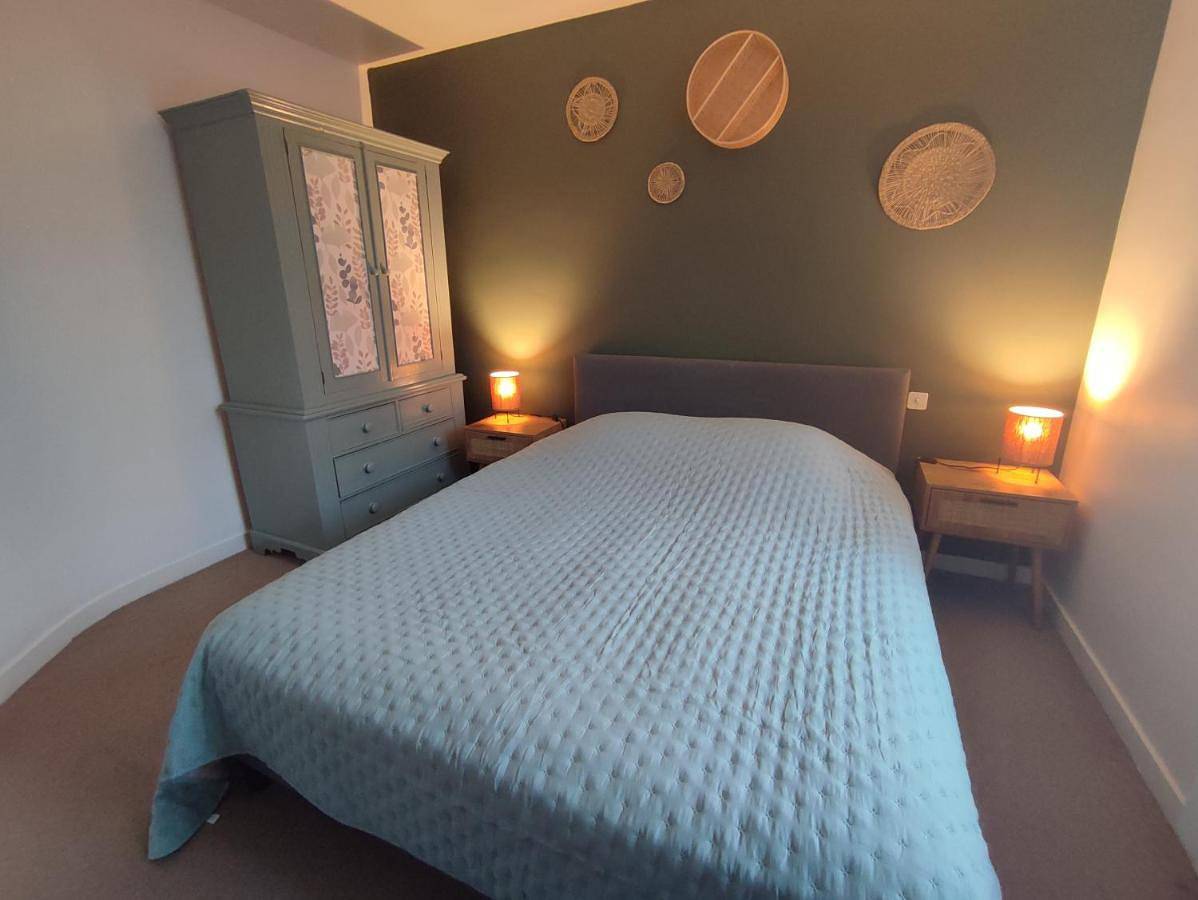 Appartement entier, One-Bedroom Apartment in Josselin, Région de Pontivy