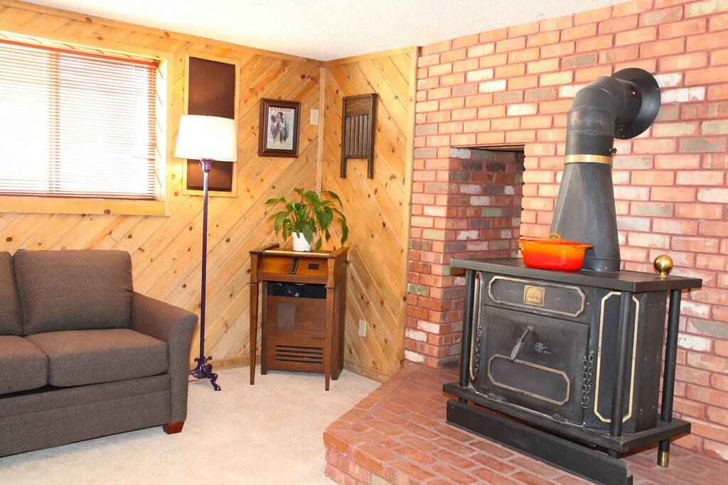 Große Heimatbasis in der Nähe von Zion, Bryce, Grand Canyon, Lake Powell & besten Freunden! in Kanab, Grand Staircase Escalante National Monument