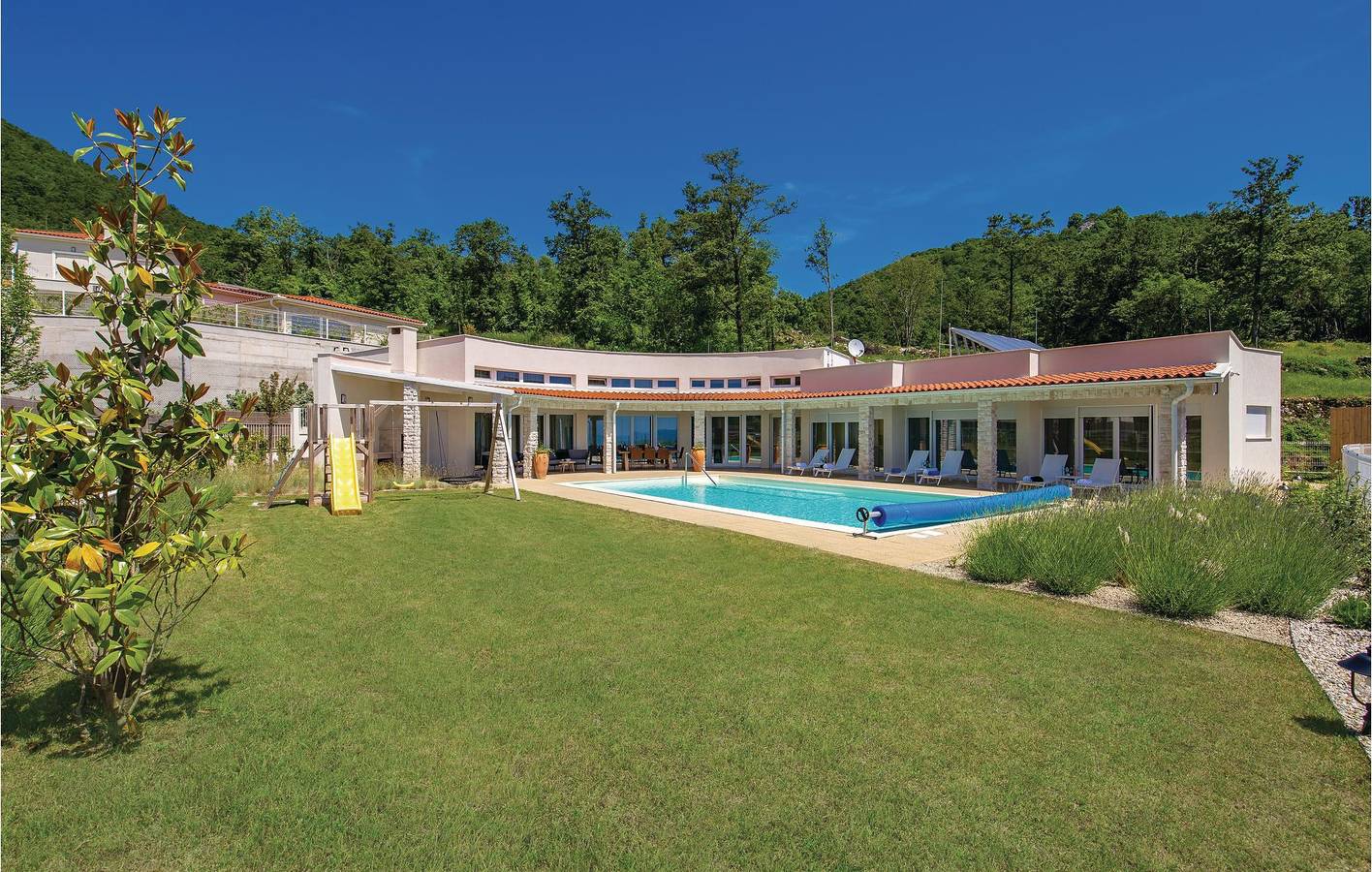 Casa vacanza a Kvarn a partire da 489€ a notte