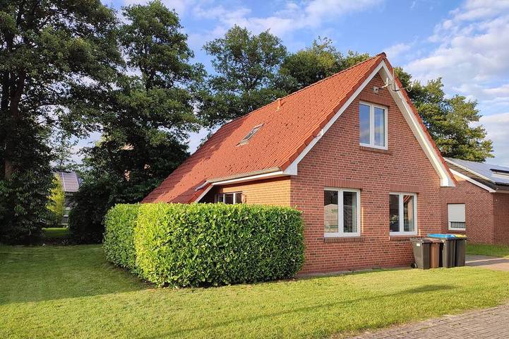 Ferienhaus für 6 Personen, mit Terrasse und Garten in Papenburg