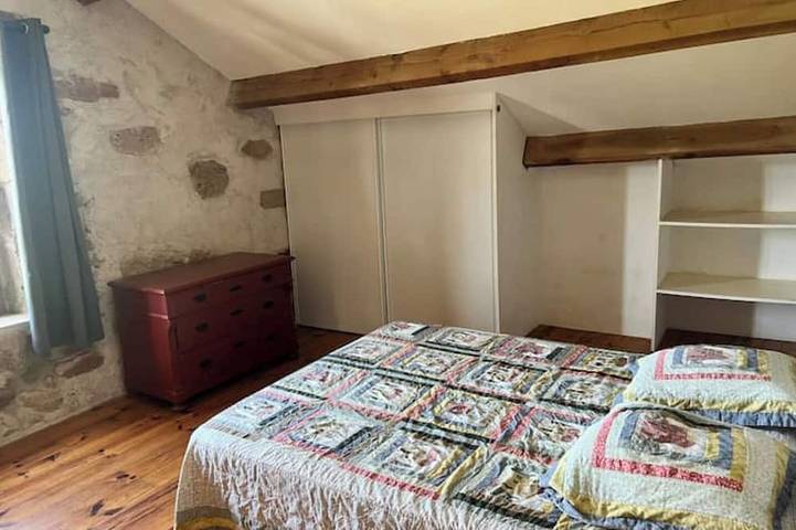 Appartement entier, Gite Chouette, Maison chaleureuse dans un cadre verdoyant in Avène, Région de Lodève