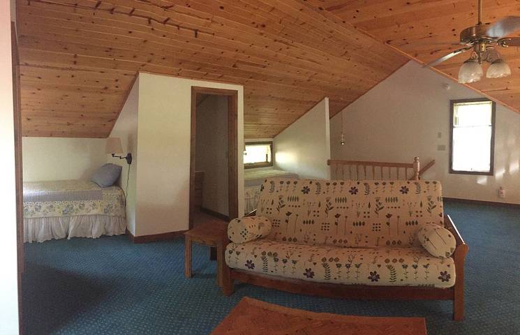 Vacation house for 8 people, with yard in Wisconsin