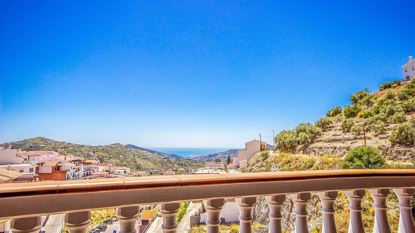 Castillo de la Hazalara Cómpeta by Ruralidays in Cómpeta, Provincia de Málaga