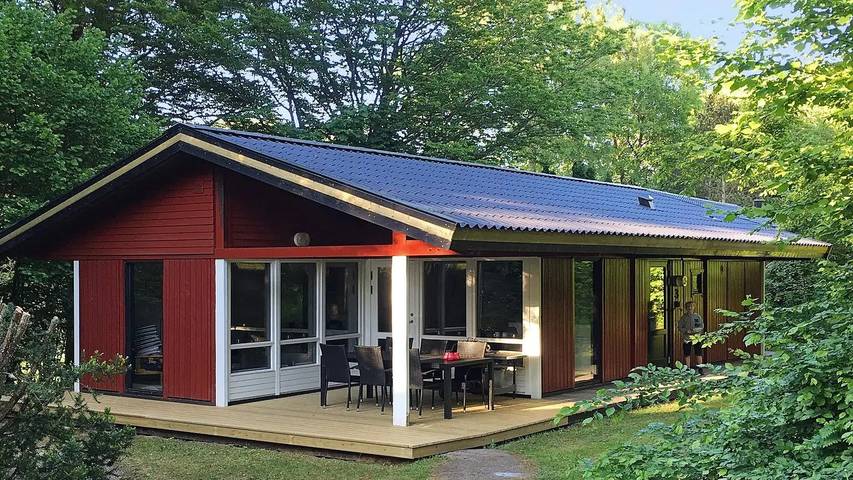 Ferienhaus für 7 Personen, mit Pool und Terrasse